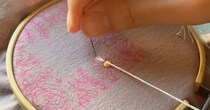 図案を描き、糸をチクチク刺していくと……　「とてもきれい」「大好き」「虜になってしまいました」