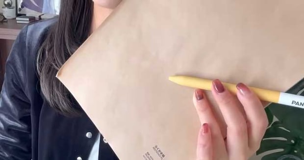 本好きアラサー社会人が愛用してる“読書のお供”に「素敵すぎ」「今度買いに行こう」　読書好きの愛用品も続々集まる