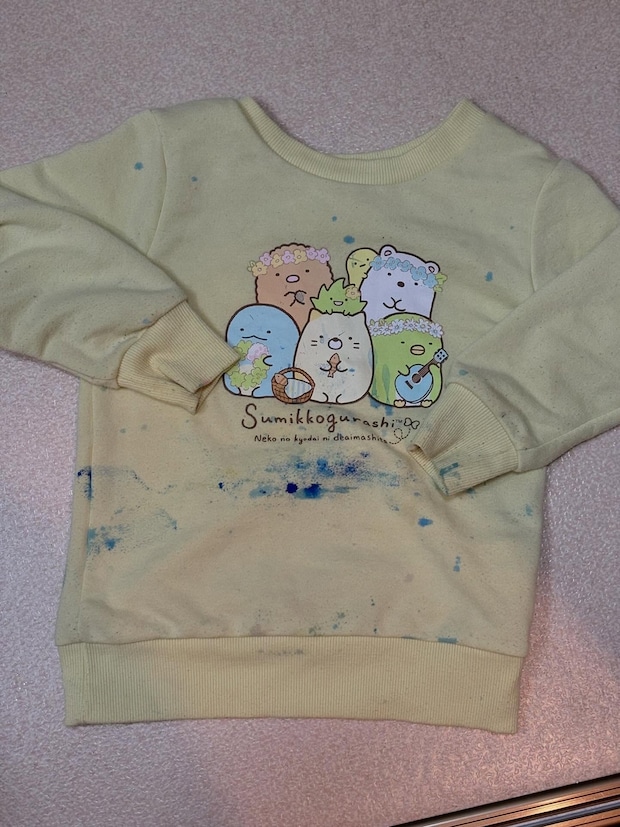 汚してしまった娘のお気に入り→ママがチョキチョキ切って縫い合わせると……“まさかの大変身”に「え？天才すぎません？」「売り物レベル」