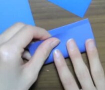 小さな青い紙を大量に折っていくと……「え、すご！」　紙なのにおいしそうな完成品に反響「ほんとにかわいい」「再現が天才的」