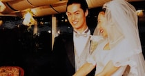 1999年に結婚したカップル→26年後には……　驚がくの現在の姿に大反響「尊くて泣けます」「若い時も今も素敵」