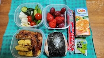 夫にはお弁当を作った妻、自分と息子のお昼ごはんは……　まさかのメニューに「どっちも捨てがたい！」「羨ましい！」