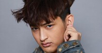 「めっちゃかっけぇ」　紗栄子のモデル長男、成田空港の大型広告に堂々登場　ダルビッシュ有そっくりの顔話題も……母は過去に「この仕事選ぶとは」