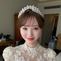 【画像】ドレス姿を見る