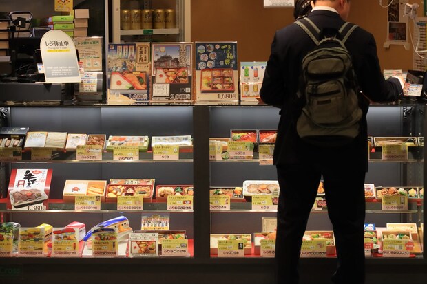 「何、どうなってんの？」“神戸のお肉の駅弁”→驚きのしかけに……　「食べる前からワクワク」「二度美味しい」「感動しちゃった」