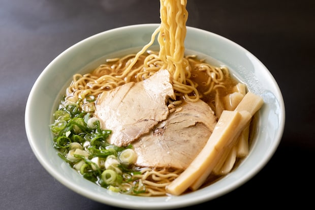 【関西地方在住者が選ぶ】醬油ラーメンがおいしい「都道府県」ランキング！　2位は「大阪府」、1位は？
