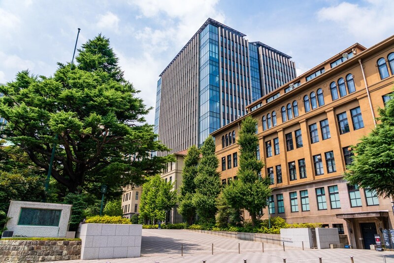 【30代以下が選ぶ】入学できたら自慢できる「東京都の私立大学」ランキング！　2位は「慶應義塾大学」、1位は？