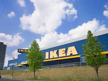 「サーモンも凍ったまま」IKEAの“499円保冷バッグ”が大人気　「気温が上がる時期の必需品」「お肉のパックやケーキの箱もOK」
