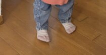 2歳娘に「アイス買いに行く？」と聞いたら、次の瞬間……　まさかの姿に「ハーゲンダッツ箱買いしたるわ」「サーティワン貸し切るしか」