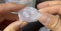 ダイソーで330円だった“ピンクの石”→16時間かけて磨いたら……　まさかの既視感に「すげー」「懐かしくて泣いた」