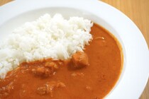 【関東在住者が選ぶ】見かけたらつい買ってしまう「レトルトカレー」人気ランキング！　2位は「咖喱屋カレー」、1位は？