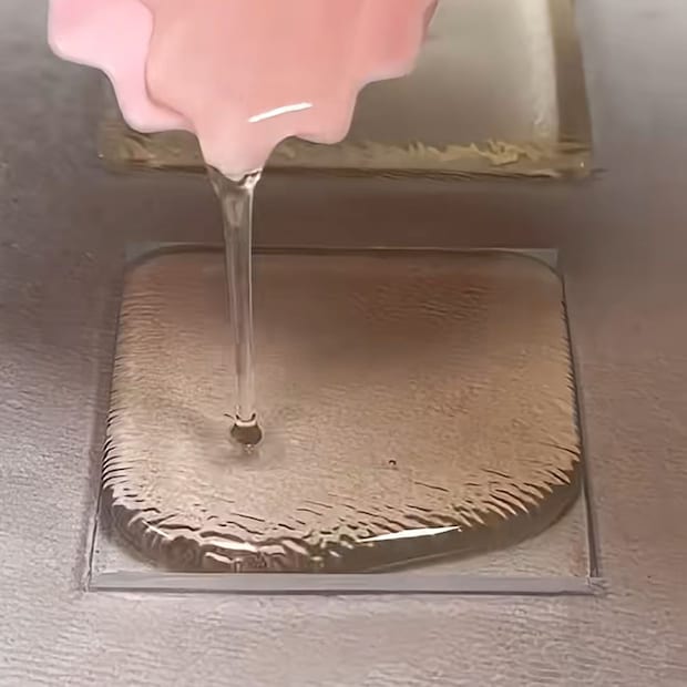 水あめを四角い型に流し込んだら……　目からウロコの完成品に「天才！」「思わず笑った」「最高です」