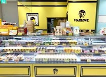 「これでお店に行くのが夢」　神奈川のプリン専門店「マーロウ」の“エコバッグ”→広げると……　まさかのデザインに「可愛くてたまりません」「もう一つ欲しい」