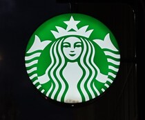 「軽くてほかのボトルが使えなくなる」　スタバ×スタンレーの“ステンレスボトル”が大人気　「自分の中のラストボトル」「保温力もほかのものより長いです」