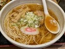 長時間じっくり煮込んだ牛骨スープが味わえるお店などを紹介！　鳥取県の「ラーメン」の名店10選！