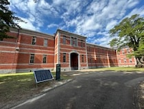 「大学生活を楽しみたい人にとってとてもおすすめ」　“九州の高評価大学”に集まった声！「かなりの割合の人が公務員に」「就職や進学の実績は毎年良い」