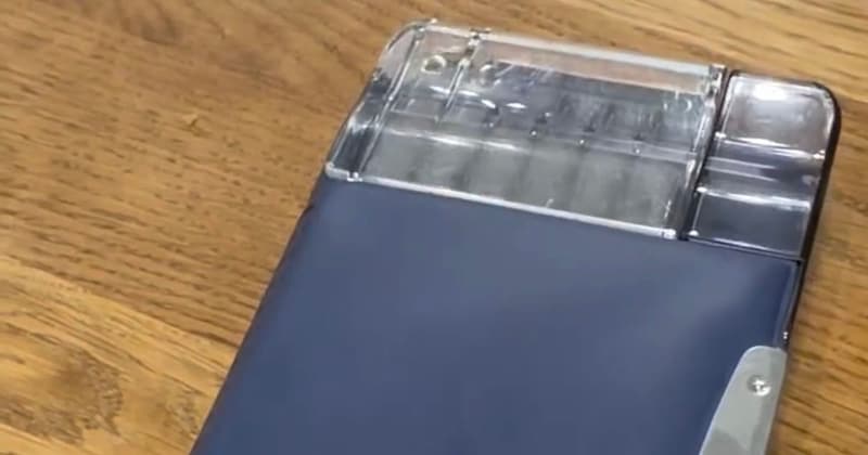 小2息子が持ち帰った筆箱→ママが開けると……「どうなってるのぉぉおお?」 衝撃の中身に「うちの子もまさにこれ」