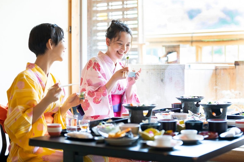「料理が期待以上に素晴らしかった」　福岡県で“食事の評価が高い宿”1位に「箸が進みました」「値段がお得だしくつろげます」の声