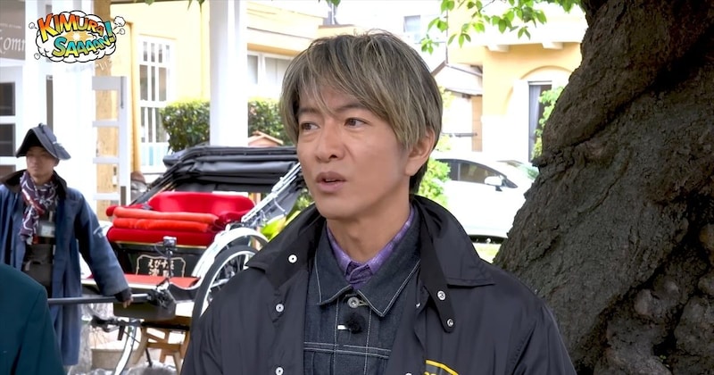 「こんなくっつくことない」「スゴいよこれ」　木村拓哉、デビュー30周年の“心許した友人”と肩寄せデート！　温もり感じる“究極の接近”にファン熱狂