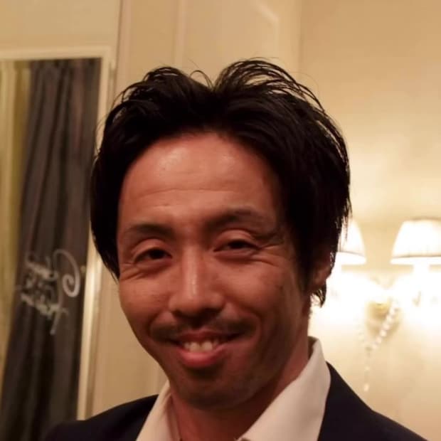 31歳なのに「50歳」と言われた美容師→酒とタバコをやめたら…… 衝撃の姿に「えっウソ」「こんなに変わるんですね」