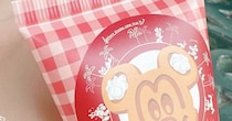 ディズニーの新作ハンドクリームを手に出すと……「え!!」「なんだこれ!!」　140万表示の“まさかの光景”に「作った人天才では」