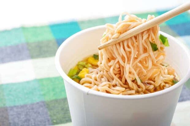 【女性に聞いた】「人にすすめたいカップ麺ブランド」ランキング! 2位は「日清ラ王(日清食品)」、1位は?