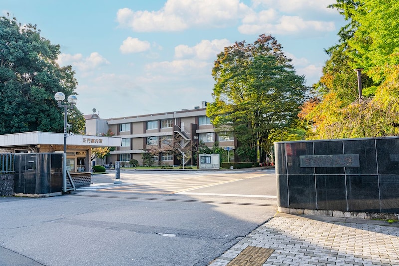 「間違いなく充実してます」 “地方で学生生活を楽しめる”ランキング上位の国立大学に「同程度の偏差値では一番立地がいい」「BBQや旅行で大学生活を楽しめます」の声!