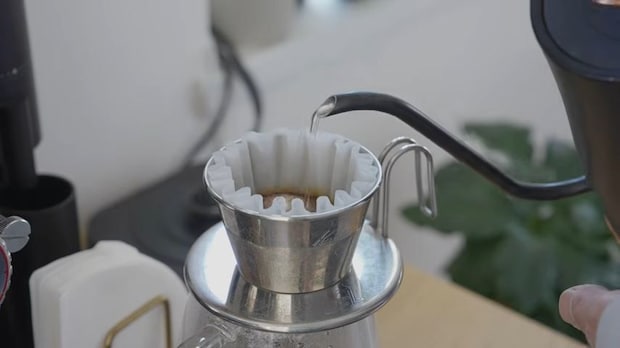 一人暮らし男性が無印アイテムで作った“コーヒーコーナー”をのぞくと……　憧れが詰まった空間に「めっちゃ真似しちゃうかも」「すっきり素敵でおしゃれ」