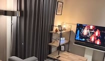 「こういうのが良いんよ」　男性一人暮らし1LDK、シンプルで温かみのあるお部屋に「センス最高」「すごくおしゃれ！」