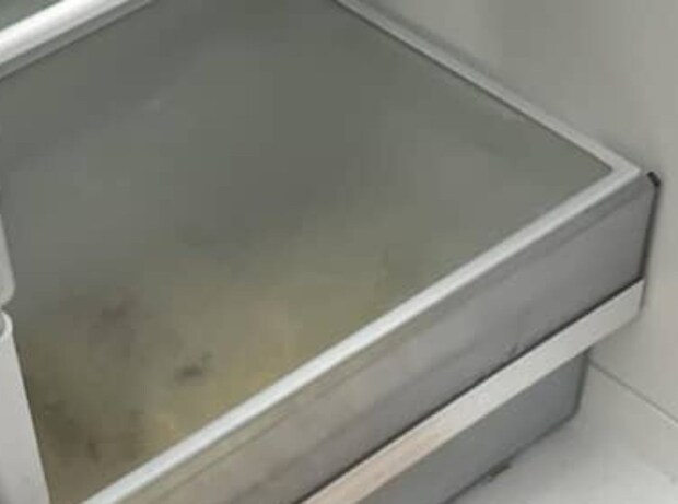 「冷蔵庫の中身が反抗期に入った」→開けてみると…… とんでもない光景に「気をつけないと」「冷蔵くん……」