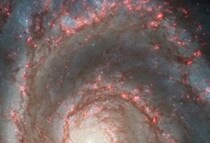 「宇宙の広さを実感」「芸術作品」　NASAが公開した「子持ち銀河」があまりにも美しい【海外】