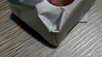 夫が長野県で買ってきたお土産→開けると……　“まさかの中身”に「たべてみたいやつ」「40年以上ファンやってる」