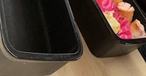 学生がお弁当箱のフタを開けたら……「全米が泣いた」　とんでもない光景が380万表示「やば！」「凄いww」