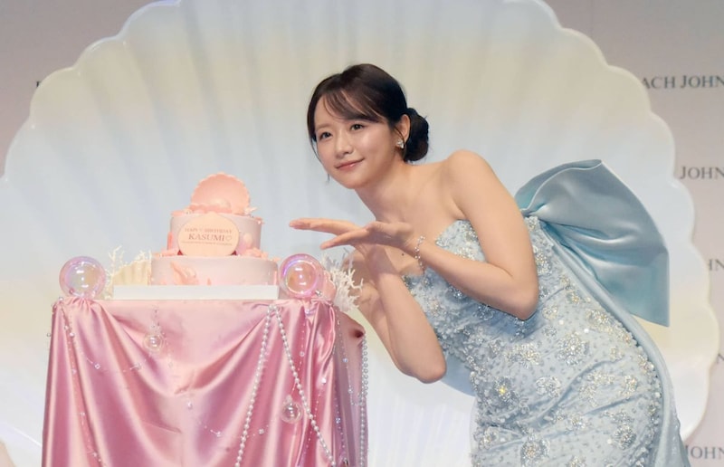 森香澄、誕生日ケーキのサプライズに大喜び「まだメルマガからしか……」