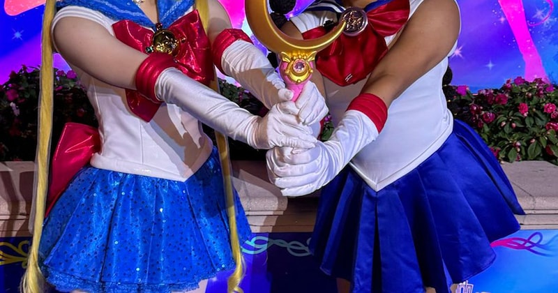 ユニバにセーラームーンのコスプレで入場したら……“本物”に遭遇　まさかの2ショットに「見てるだけで幸せ」「ステキ」【海外】
