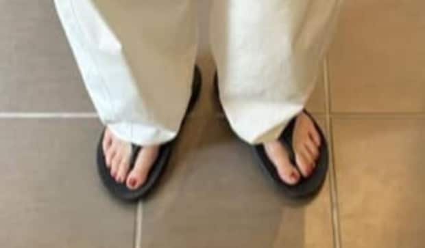 「すっごい盛れる」30代ママが選んだGUのパンツ→センス爆発の初夏コーデに「すごーく好き」「これ欲しかった」