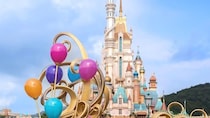 香港ディズニーでキャストに写真を撮ってもらった→日本とは違う“衝撃の撮影結果”に「なんとういう神対応ww」「うらやましい！！」