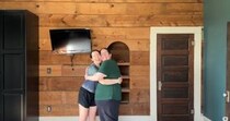 1915年築の両親の家をDIYでリフォームしたら……「凄すぎる」　大胆に生まれ変わった寝室に「ただただ見事」「天才すぎる！」【海外】