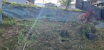 雑草生え放題だった庭の斜面→夫妻がDIYで対策したら……　雰囲気ガラリ「すごーい！」「センスが抜群」「マネしたい」