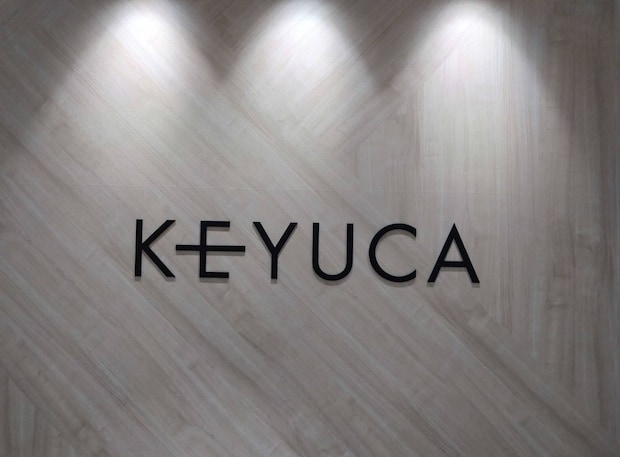 「まさにこういうの欲しかった」　KEYUCAの“タオル専用”ステンレスハンガーに高評価の声続出「変な乾き癖がつかない」「しっかりしてて超いい！」「デザインもおしゃれ」