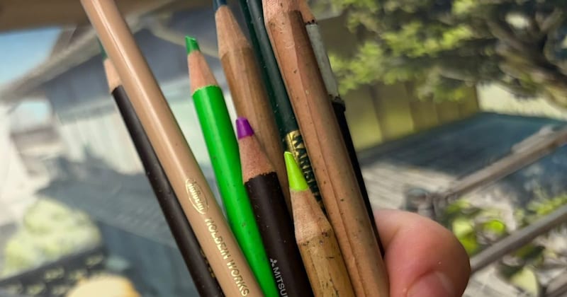 プロの絵描きが色鉛筆で街並みを描いたら……「わあ！」まさかの光景に「こんな表現ができるなんて…」「？？？？？」