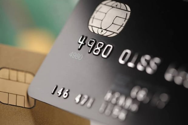 【40代に聞いた】「次に口座を開設したい銀行」ランキング！　2位は「ゆうちょ銀行」、1位は？
