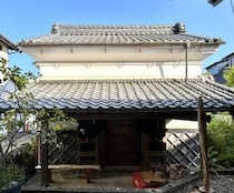 実家に帰省した弟→古い蔵をのぞいたら……　兄による“まさかの光景”に驚がく「これこそ男の夢」「最高じゃないですか！」
