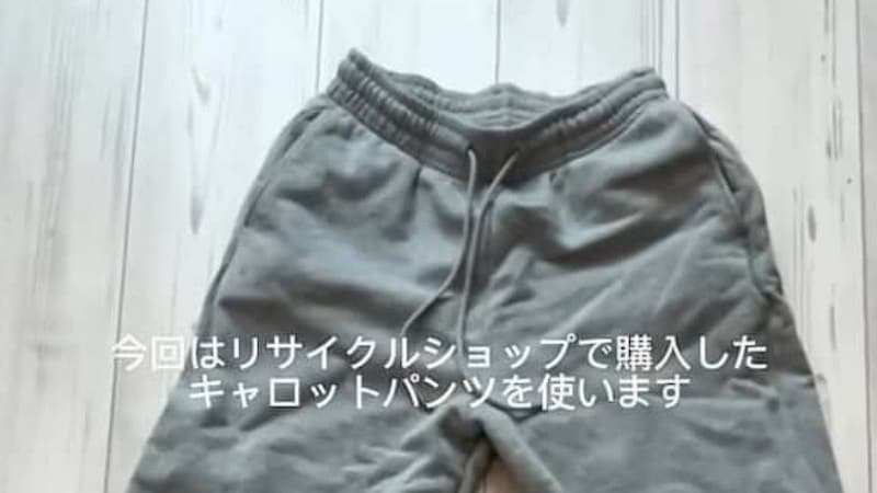 リサイクルショップで買ったスウェットにマジックで“落書き”したら……　“圧巻の仕上がり”に「かっこかわいい！」「普通に欲しい」