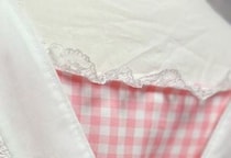 白いエプロンに100均のビーズを17時間かけて縫い付けたら……「どうなってるん!?」　“驚きの大変身”が136万表示「夢のよう」「展示してほしい」