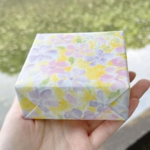 皇居で買った2000円のお土産→包み紙を開けたら……　「このクオリティーでこの値段!?」「絶対買いに行きます」