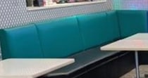 2人でカラオケへ→「大部屋でも大丈夫ですか？」店員に案内されたのは……「やばいwww」　まさかの光景に「スゲェ…」「いいんじゃない？」