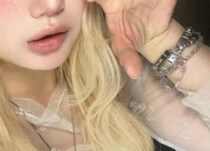 19歳女性「肌白く見える！」→初めて使ったコスメはなんと……　驚がくの姿に「同じ次元と思えない」「眼福です」