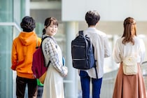 【50代に聞いた】優秀な学生が多いと思う「GMARCH・早慶上理ICU・日東駒専」の大学ランキング！　2位は「慶應義塾大学」、1位は？