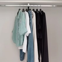 アラフォー3児ママ、夏服を“たった7着”にしたら……　おしゃれな着回しコーデに「少ない枚数での合わせ素敵です」「真似したい」